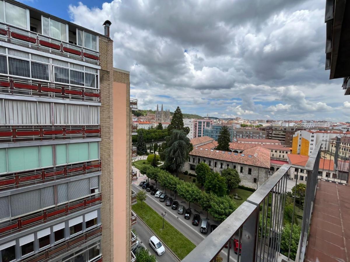 Atuaire Home Gran Apartamento Con Vistas A La Catedral De Burgo Buitenkant foto