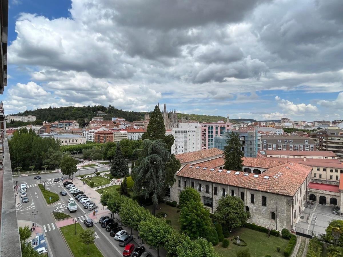 Atuaire Home Gran Apartamento Con Vistas A La Catedral De Burgo Buitenkant foto